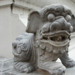 Löwe bewacht den Eingang