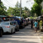 Wagenkolonne - Achtung: die sind mit Wasser bewaffnet!