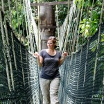 ganz schön wackelig, diese Hängebrücke!